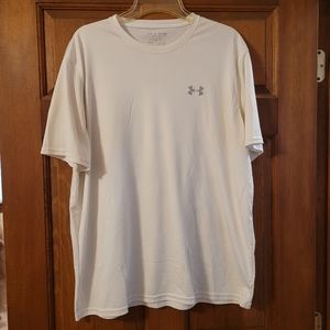 White underarmour tee
